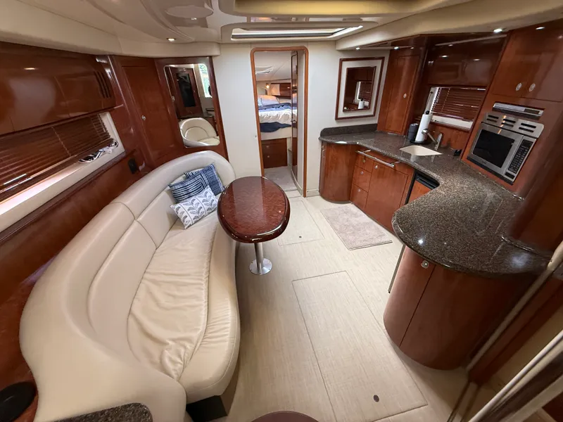 Slide: The Image of Sea Ray 44 SUNDANCER 2006 - 54