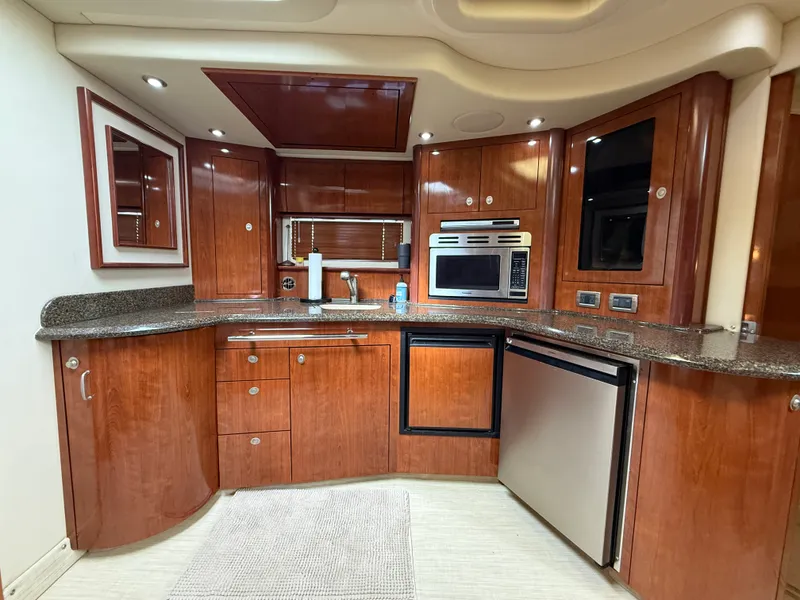 Slide: The Image of Sea Ray 44 SUNDANCER 2006 - 51
