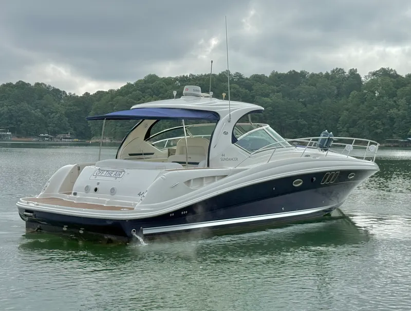 Slide: The Image of Sea Ray 44 SUNDANCER 2006 - 2