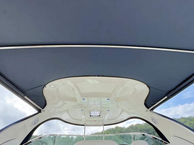 Slide: The Image of Sea Ray 44 SUNDANCER 2006 - 21