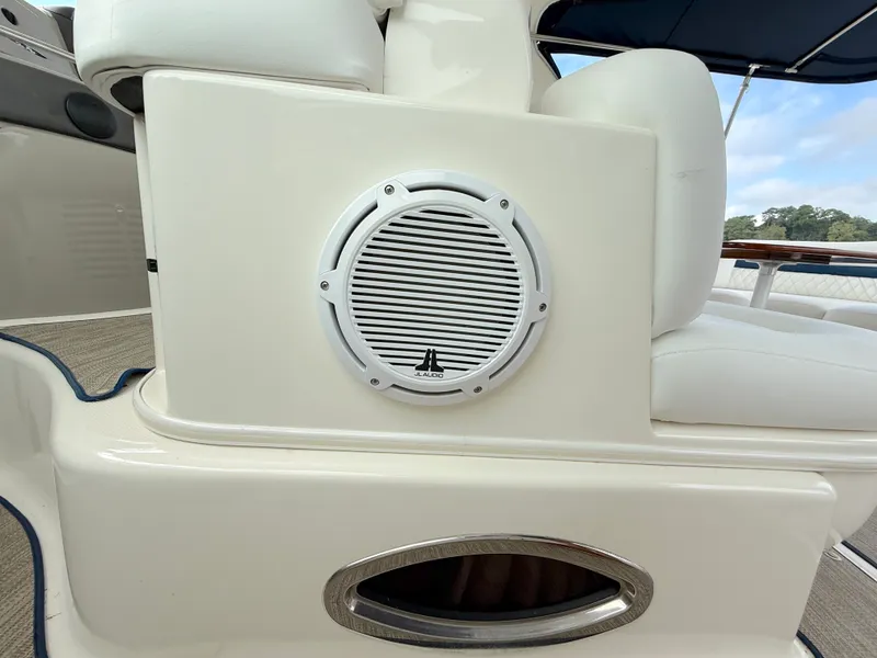 Slide: The Image of Sea Ray 44 SUNDANCER 2006 - 19