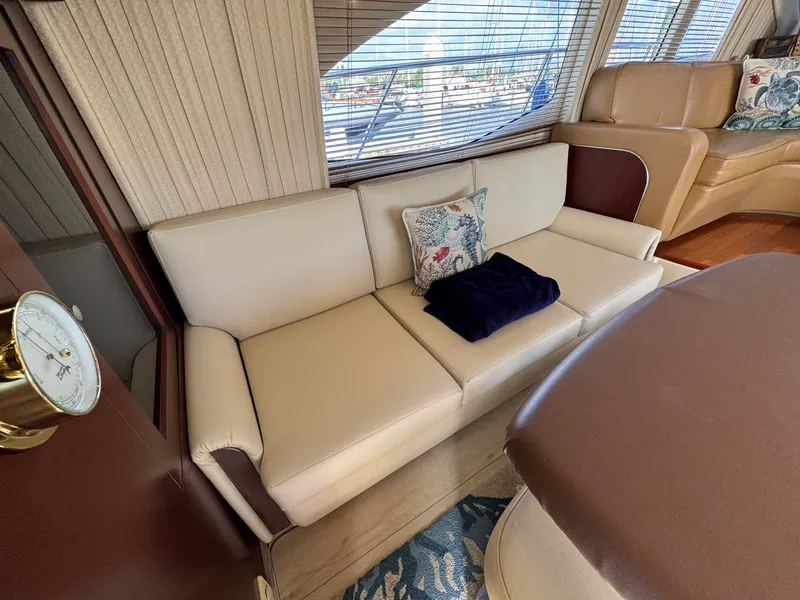 Slide: The Image of Sea ray 44 2006 - 39