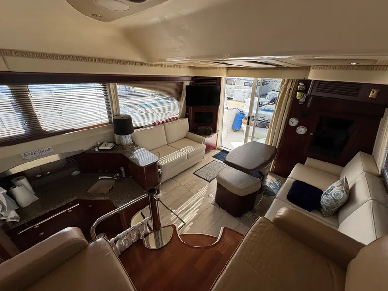 Slide: The Image of Sea ray 44 2006 - 21