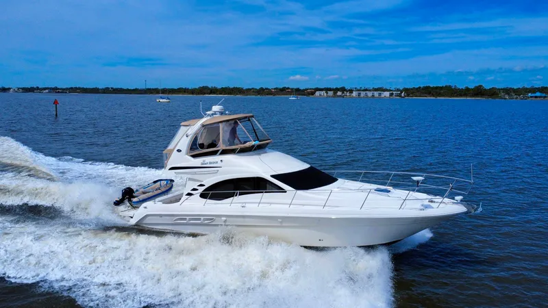 Slide: The Image of Sea ray 44 2006 - 46