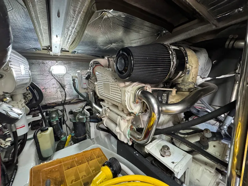 Slide: The Image of Sea ray 44 2006 - 14