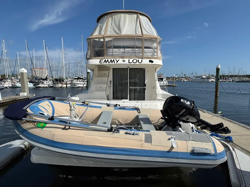 Slide: The Image of Sea ray 44 2006 - 7