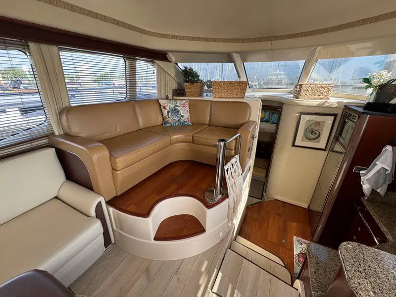 Slide: The Image of Sea ray 44 2006 - 19