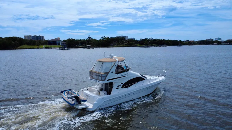 Slide: The Image of Sea ray 44 2006 - 43