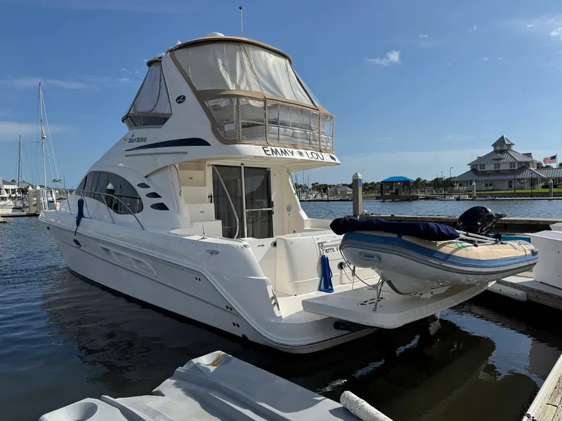 Slide: The Image of Sea ray 44 2006 - 38