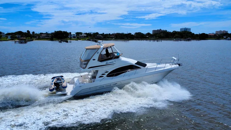 Slide: The Image of Sea ray 44 2006 - 0