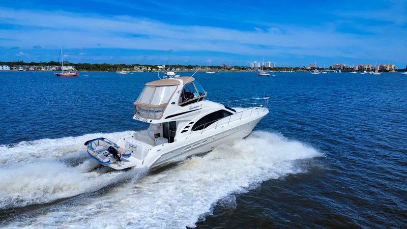 Slide: The Image of Sea ray 44 2006 - 50