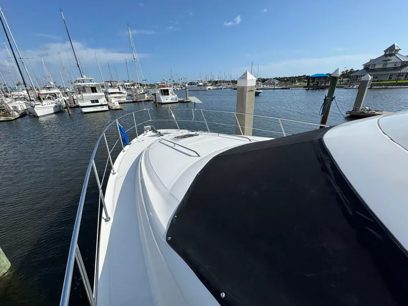 Slide: The Image of Sea ray 44 2006 - 35