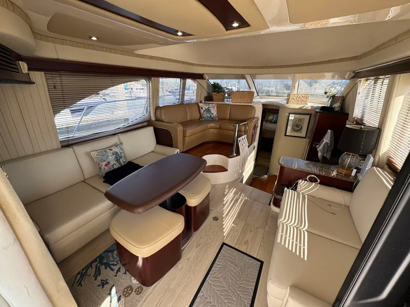 Slide: The Image of Sea ray 44 2006 - 17
