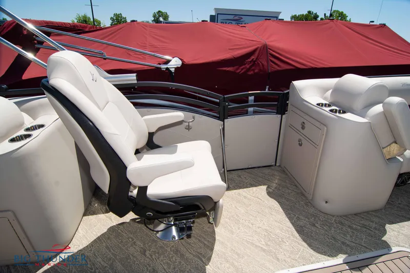 Slide: The Image of Luxury seating on 2022 JC SunLounger 25 TT Sport pontoon boat. - 34