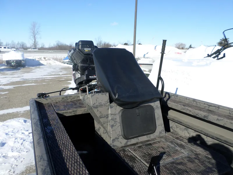 Slide: The Image of 2023 GATOR-TAIL GB 1852 Predss boat in snowy outdoor setting. - 4