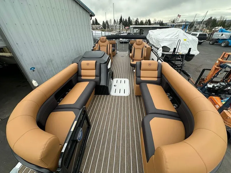 Slide: The Image of Premier 230 SunSation RF 2025 - 8