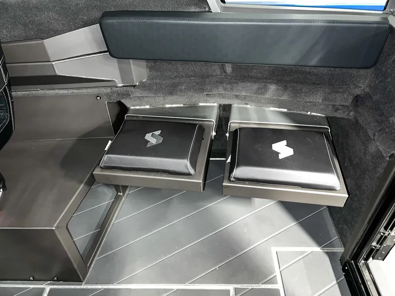 Slide: The Image of Stabi-Craft 2750 Ultra Centercab 2023 - 12