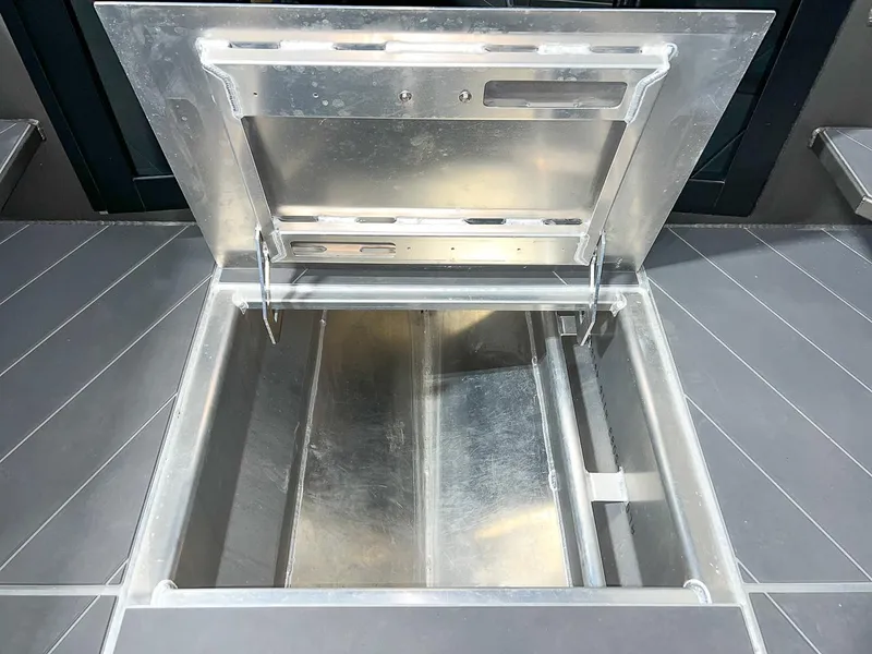 Slide: The Image of Stabi-Craft 2750 Ultra Centercab 2023 - 19