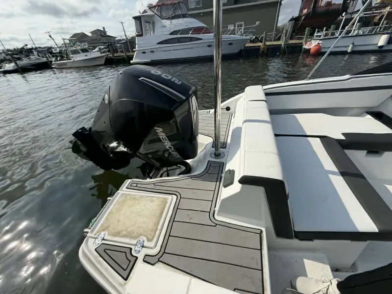 Slide: The Image of Monterey M225 2019 - 21