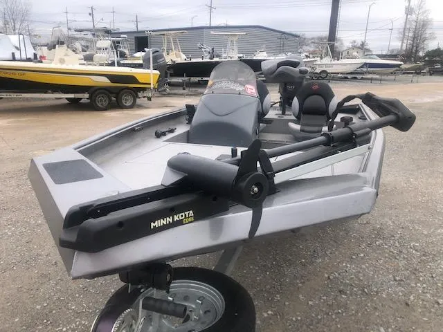 Slide: The Image of Alumacraft Alumacraft Prowler 165 2019 - 8