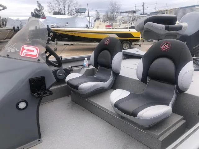 Slide: The Image of Alumacraft Alumacraft Prowler 165 2019 - 9