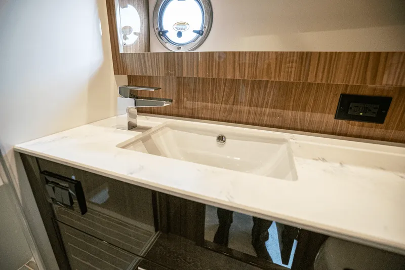 Slide: The Image of Cruisers Yachts 54 CANTIUS 2022 - 24