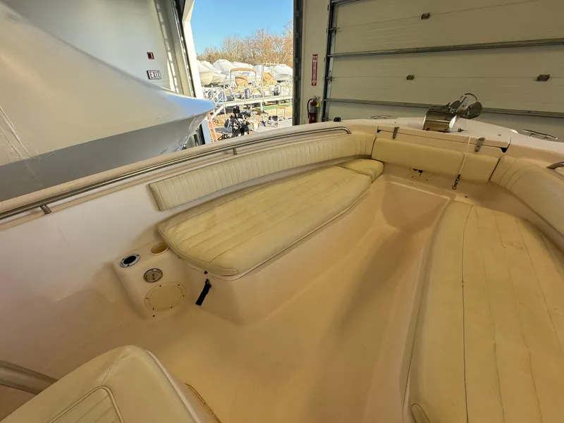 Slide: The Image of Grady-White 257 Advance 2010 - 50