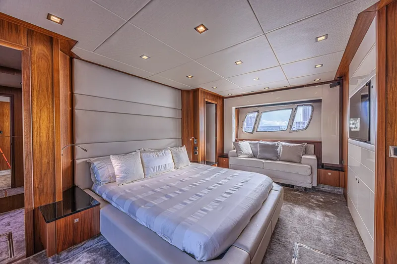 Slide: The Image of Luxurious bedroom interior on 2013 Sunseeker Predator 84 yacht with modern design. - 44