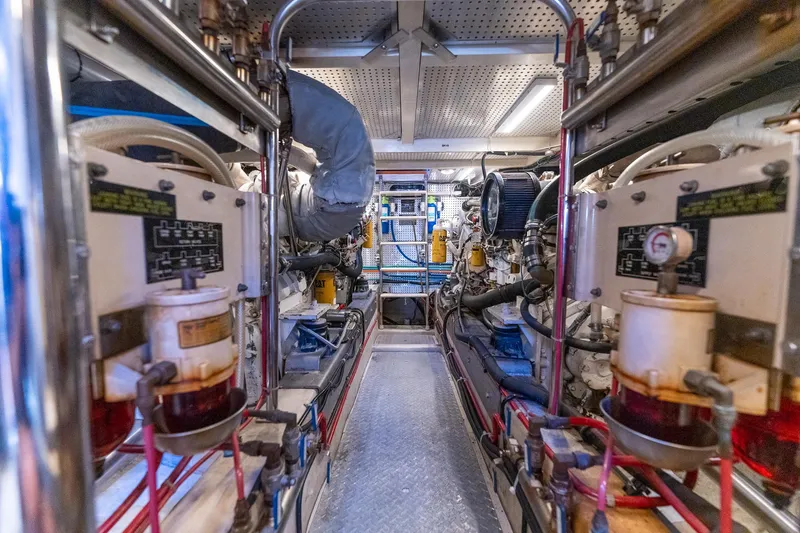 Slide: The Image of Offshore Yachts 54 Pilot House 1998 - 72