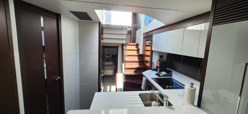 Slide: The Image of Sunseeker Predator 74 XPS 2020 - 51
