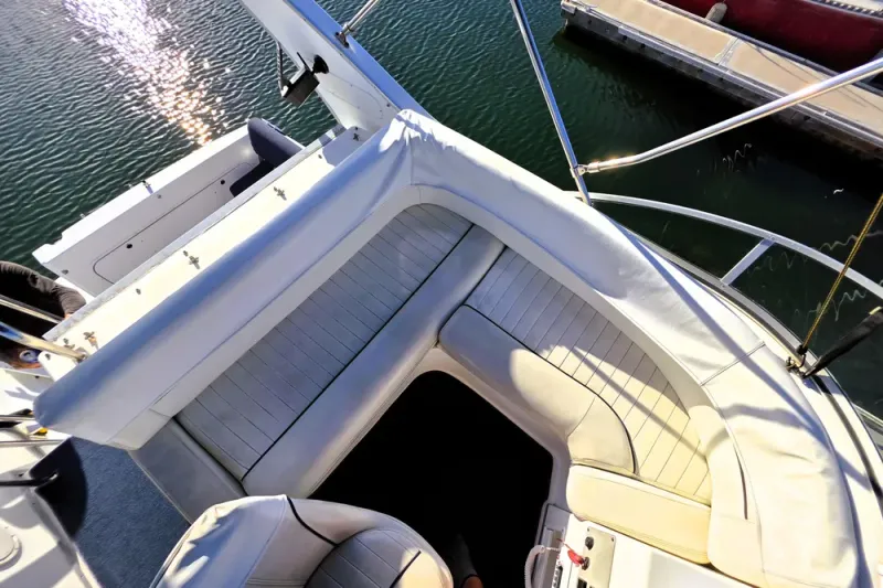 Slide: The Image of Bayliner 2858 Ciera Command Bridge 2000 - 17