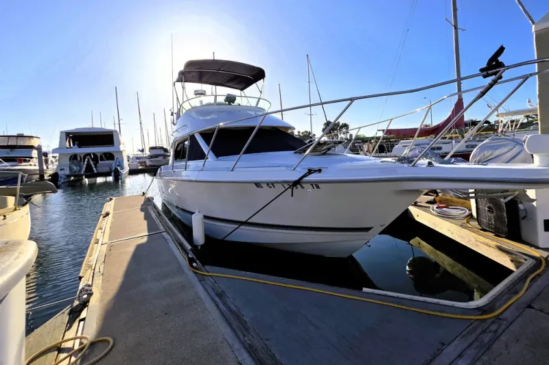 Slide: The Image of Bayliner 2858 Ciera Command Bridge 2000 - 25