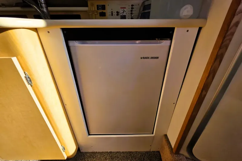 Slide: The Image of Bayliner 2858 Ciera Command Bridge 2000 - 9