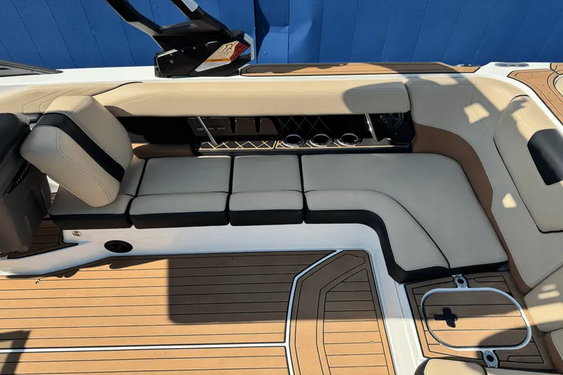 Slide: The Image of Nautique Super Air Nautique GS24 2018 - 17
