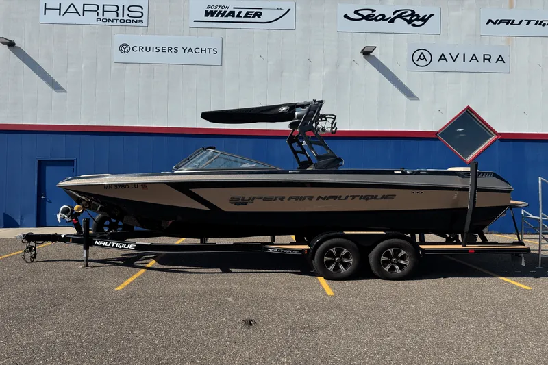 Slide: The Image of Nautique Super Air Nautique GS24 2018 - 3