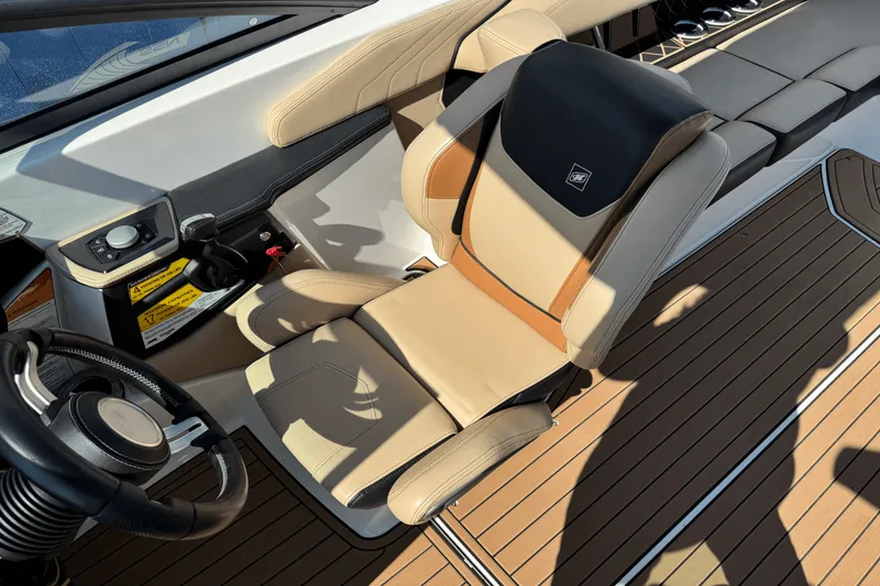 Slide: The Image of Nautique Super Air Nautique GS24 2018 - 31