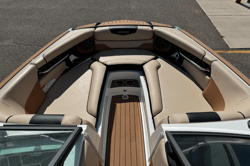 Slide: The Image of Nautique Super Air Nautique GS24 2018 - 37