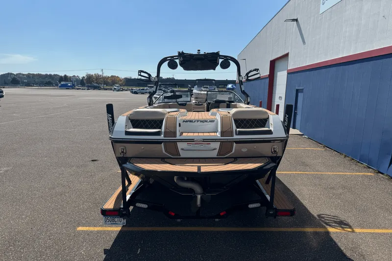 Slide: The Image of Nautique Super Air Nautique GS24 2018 - 4