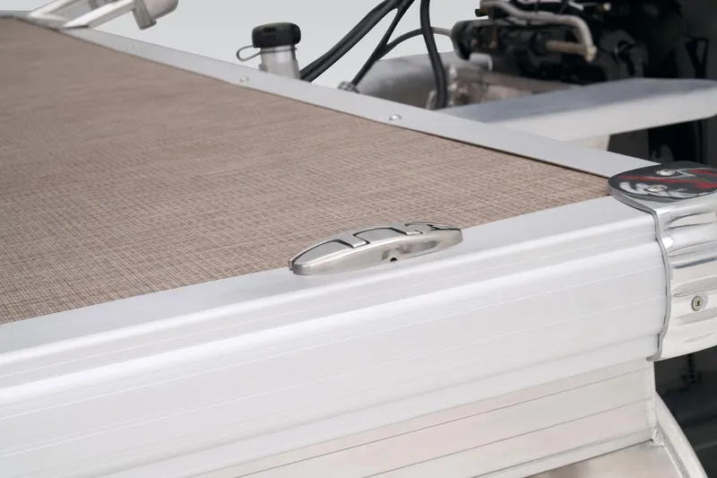 Slide: The Image of Sun Tracker Party Barge 22 RF DLX 2023 - 47