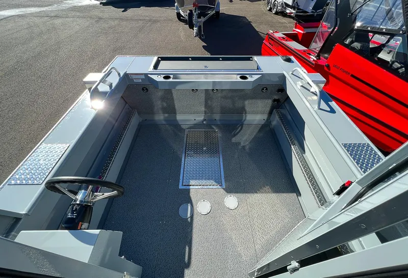 Slide: The Image of Hewescraft 210 Sea Runner ET HT 2026 - 12