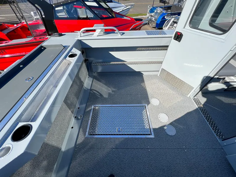 Slide: The Image of Hewescraft 210 Sea Runner ET HT 2026 - 13