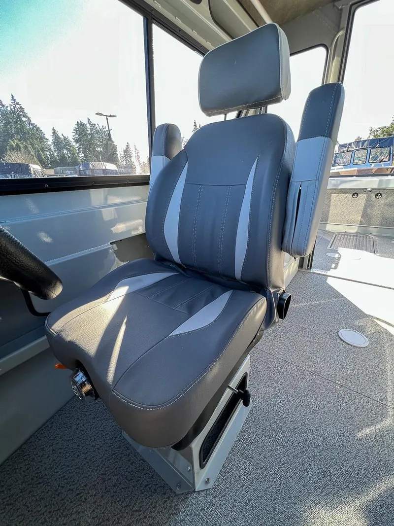 Slide: The Image of Hewescraft 210 Sea Runner ET HT 2026 - 9