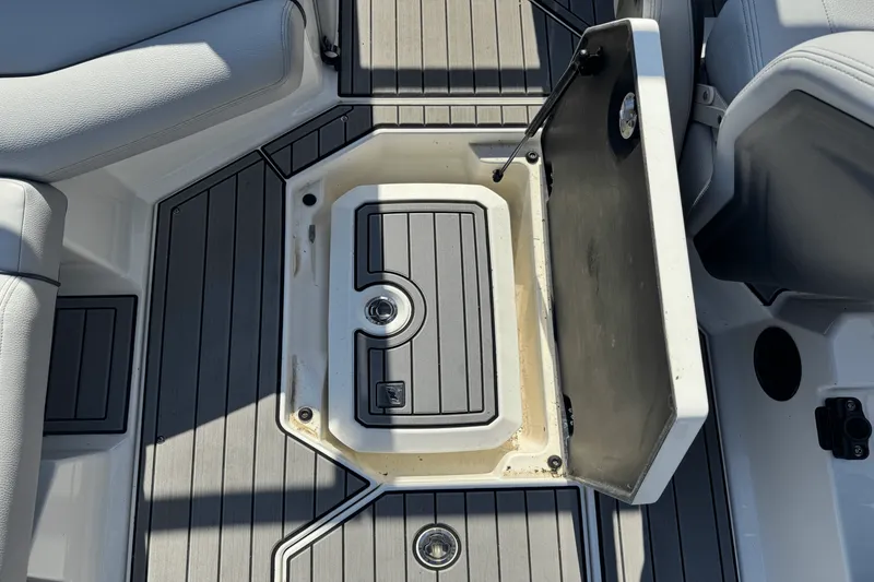 Slide: The Image of Nautique Super Air Nautique G23 2021 - 19