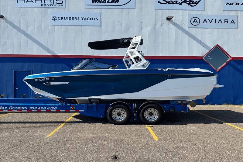 Slide: The Image of Nautique Super Air Nautique G23 2021 - 3