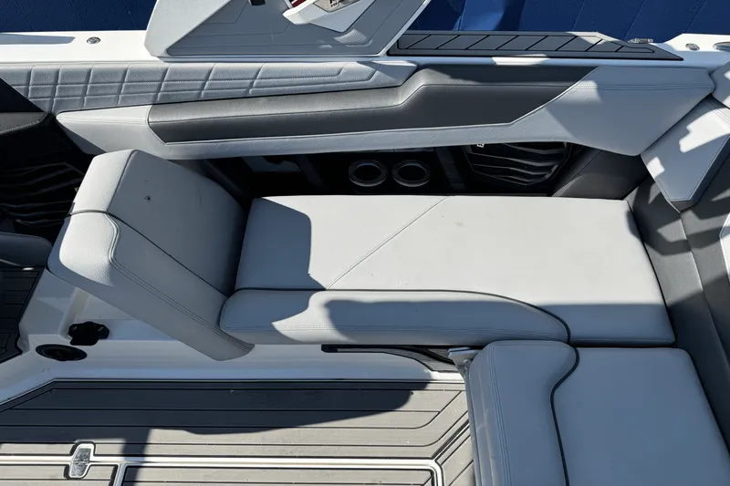 Slide: The Image of Nautique Super Air Nautique G23 2021 - 30