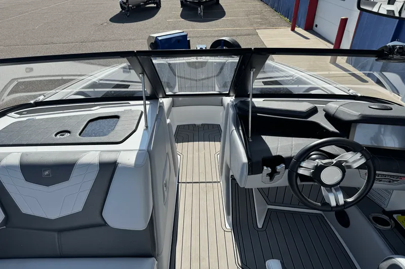 Slide: The Image of Nautique Super Air Nautique G23 2021 - 38