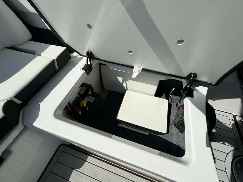 Slide: The Image of Yamaha 252 SD 2024 - 33