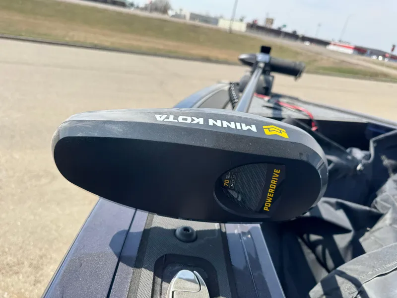 Slide: The Image of 2023 Tracker Targa V-18 WT with Minn Kota PowerDrive trolling motor. - 5