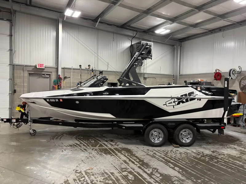 Slide: The Image of Axis T22 2019 - 1