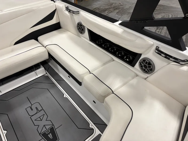 Slide: The Image of Axis T22 2019 - 12